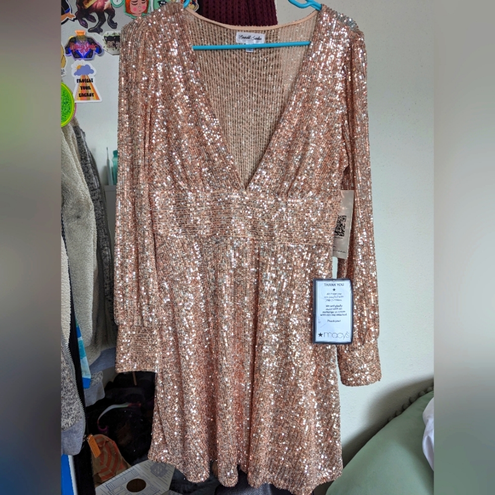 Emerald Sundae long sleeve sequin dress gold rose gold color size Large